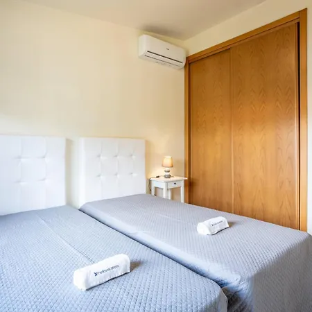 Moura By Hellovacations *