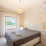 Moura By Hellovacations * 楼尔