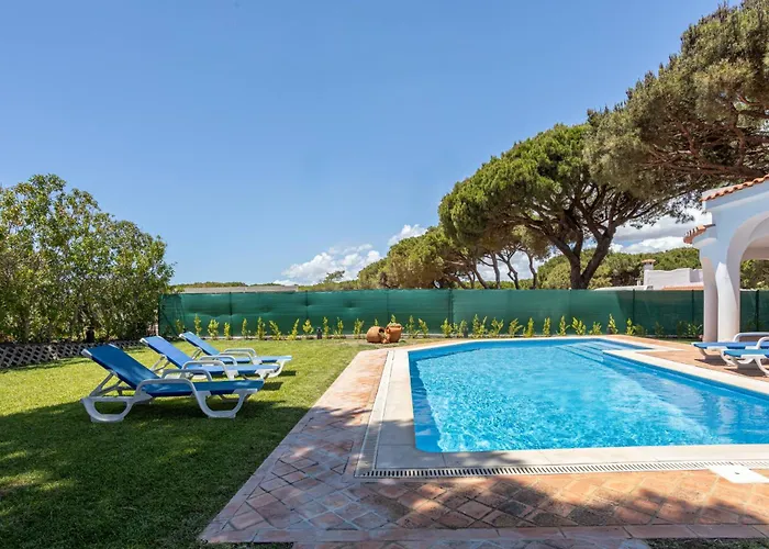 Moura By Hellovacations * Loulé