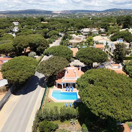 Moura By Hellovacations * Loulé