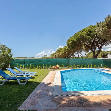 Moura By Hellovacations * Loulé